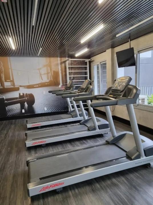Mobiliado, 50m Do Metro Brooklin, Proximo Shopping Morumbi Em Sp Apartamento
