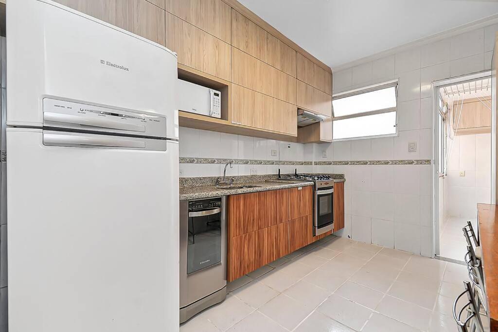 Apartamento Lindo Com 3 Quartos E Sacada Na Liberdade