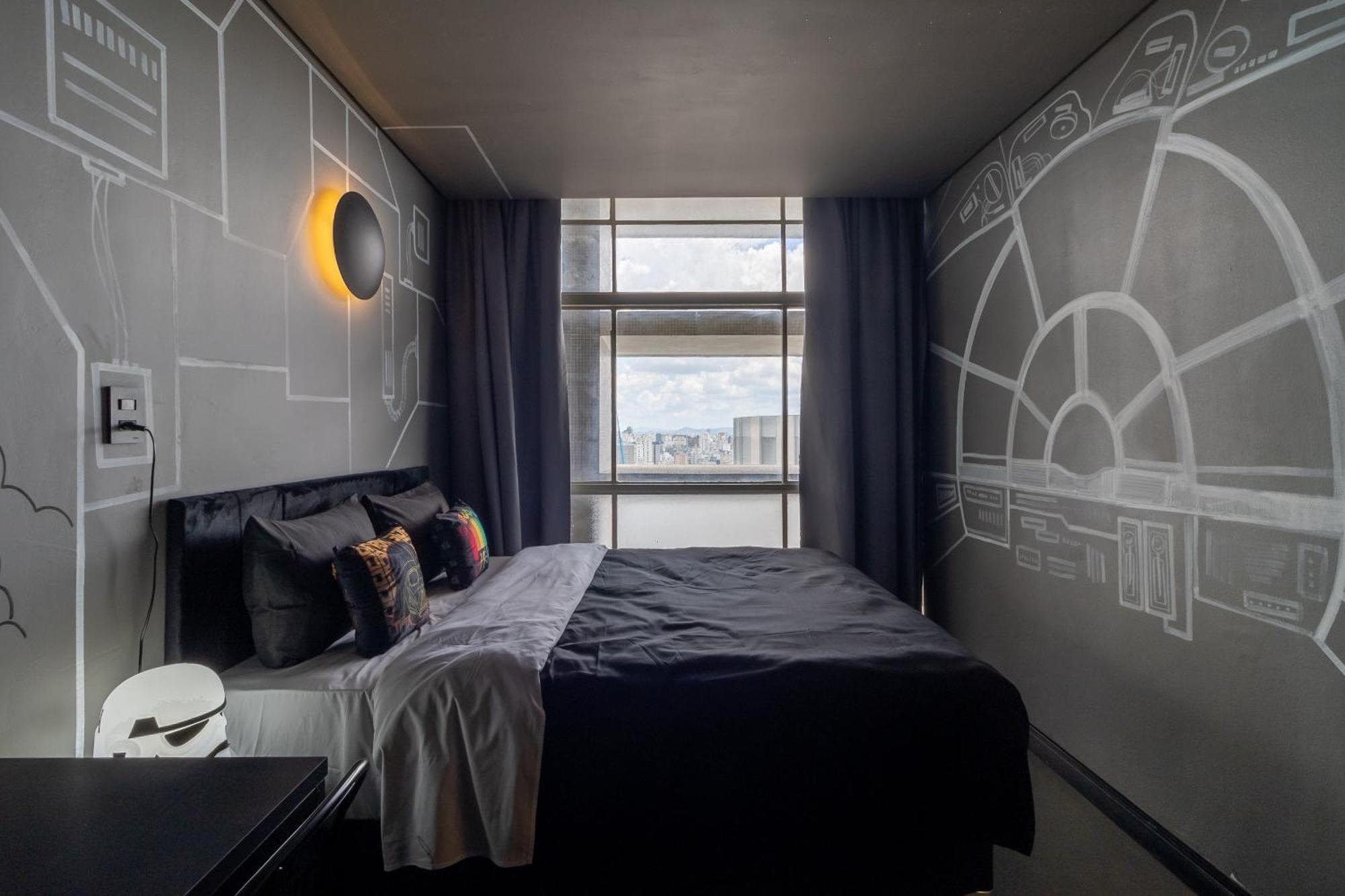 Akile Copan Geek Apartment