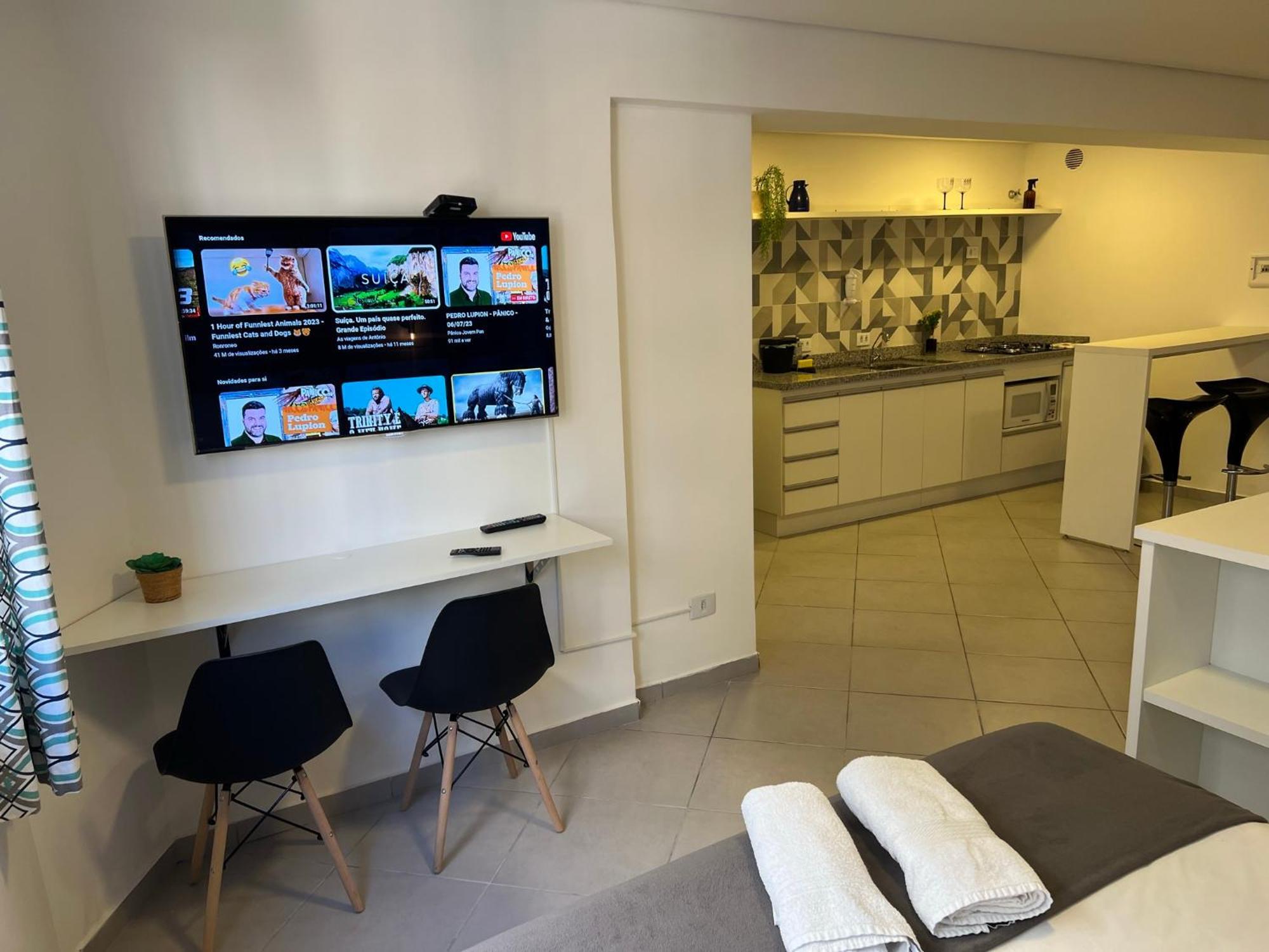 Apartamento Studio Centro Adg 809: Conforto Wi-fi Equipado *