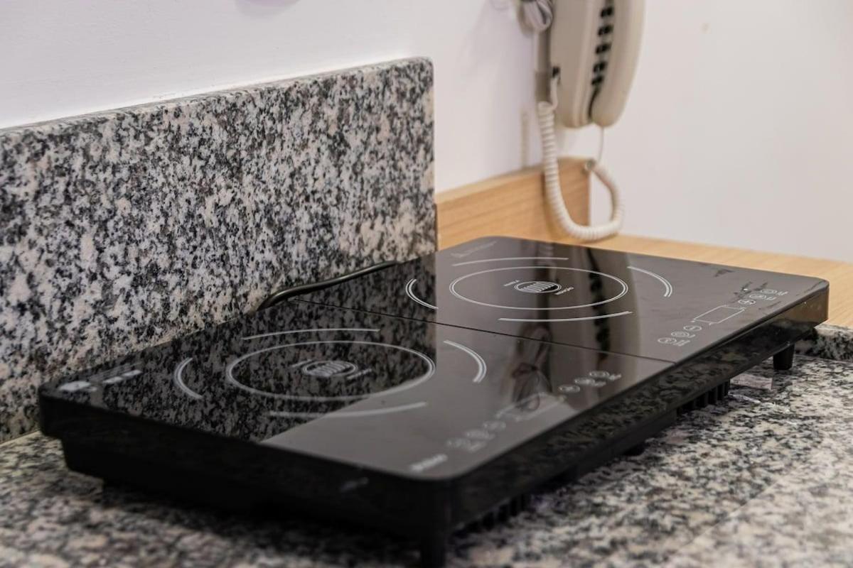 Apartamento Extenso No Bras Com Piscina/metro São Paulo