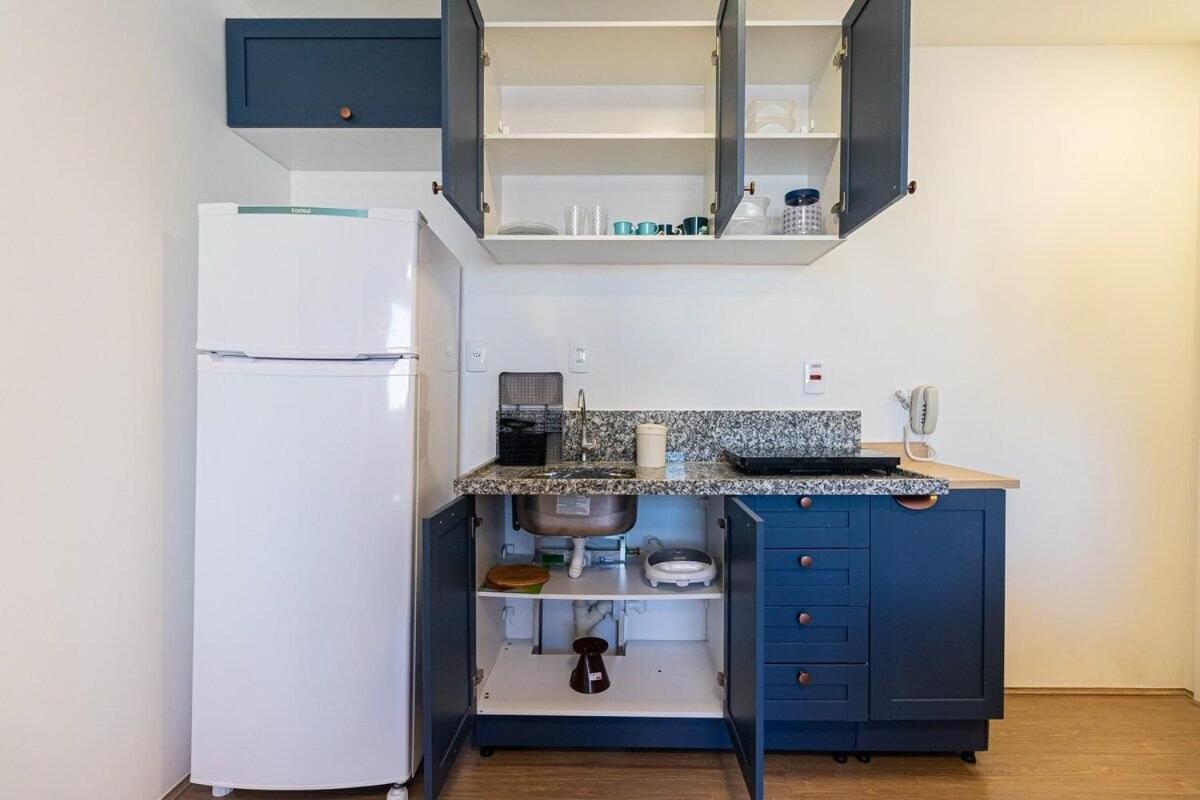 Apartamento Extenso No Bras Com Piscina/metro *