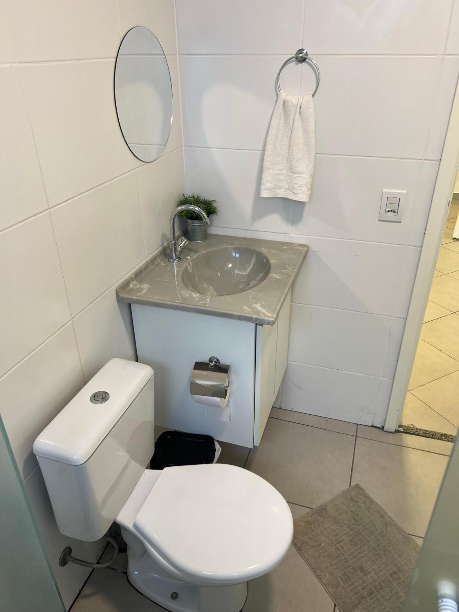 Apartamento Studio Centro Adg 809: Conforto Wi-fi Equipado