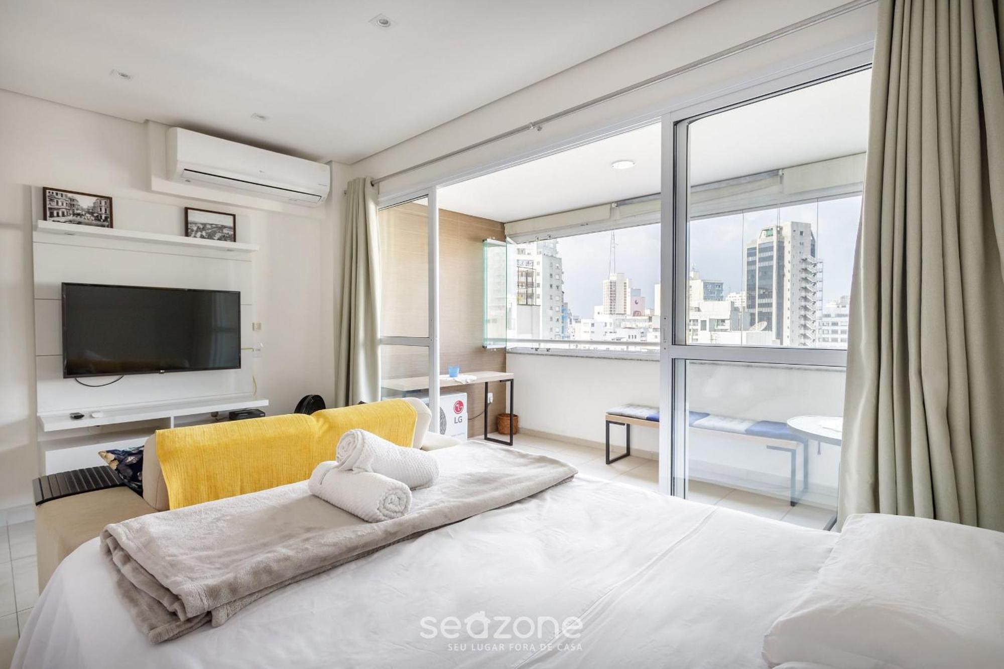 Apartamento C/ Piscina Proximo A Catedral Da Se Cgf135