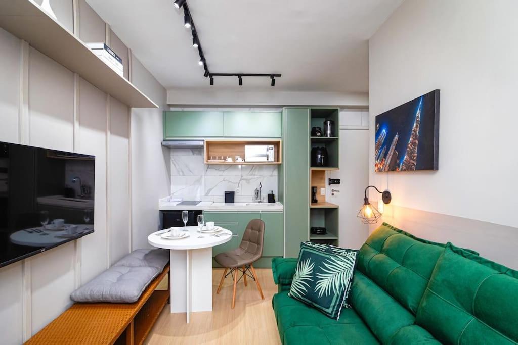Inauguracao! 4 Pessoas, Garagem, Av. Paulista * São Paulo