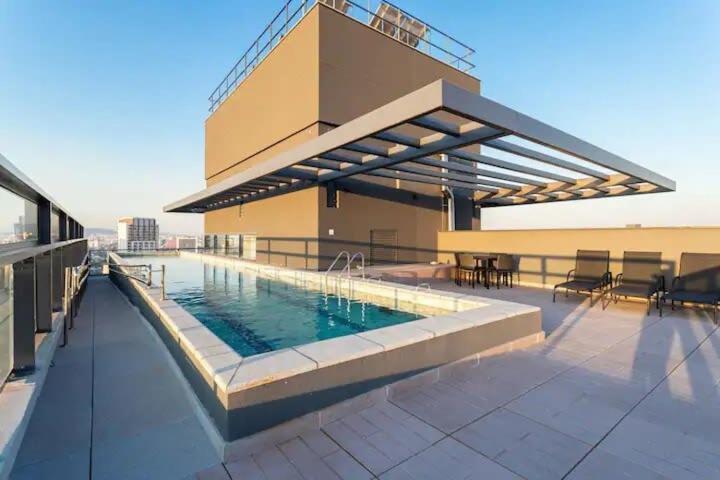 Apartamento Bhomy Perdizes - Piscina Com Vista De Sp Va2206 *