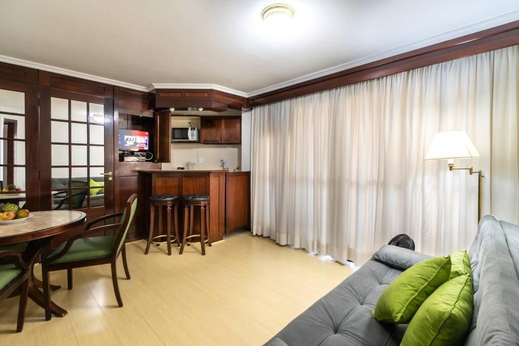 Apartamento Higienopolis/faap/banheira *