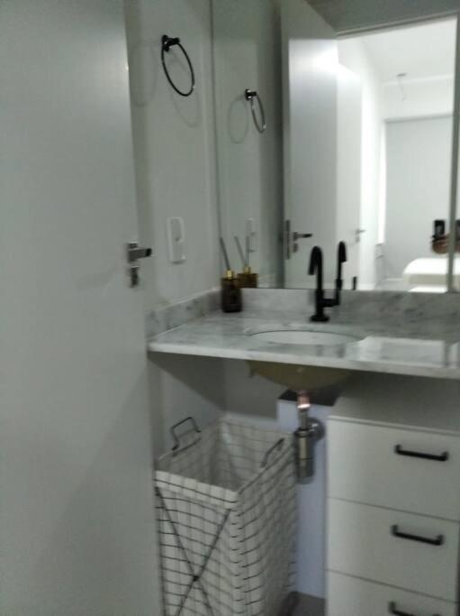 1 Dorm -itaim Bibi A 5 Min Av Faria Lima Und1903 São Paulo