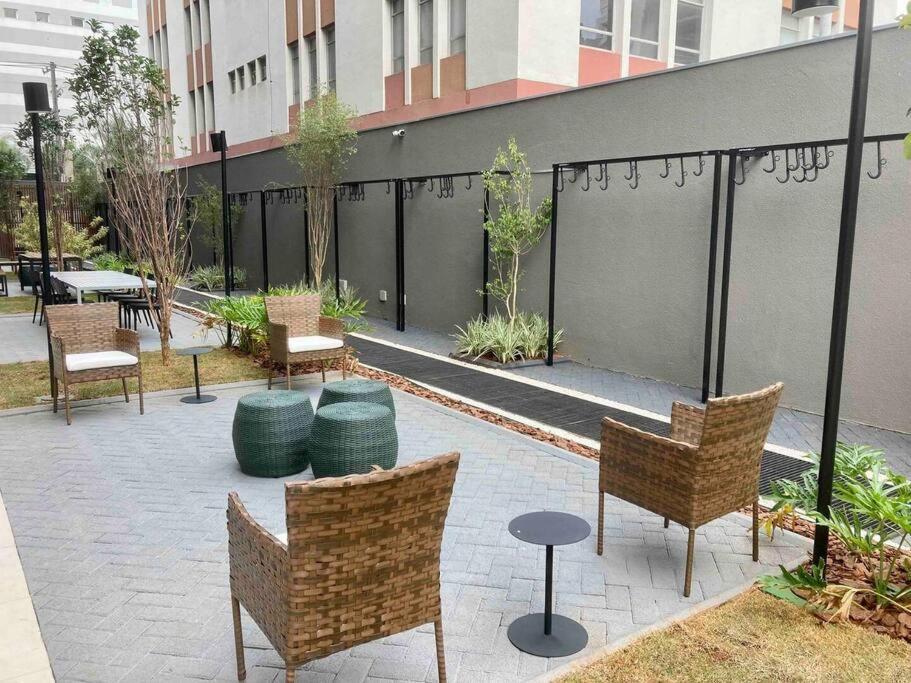 1 Dorm -itaim Bibi A 5 Min Av Faria Lima Und1903 * São Paulo