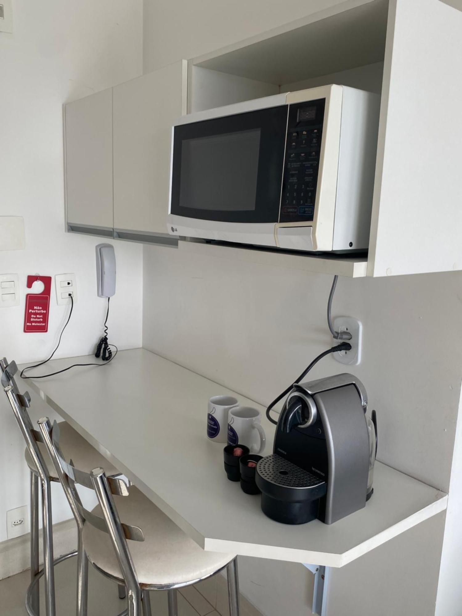 Apartment Em *