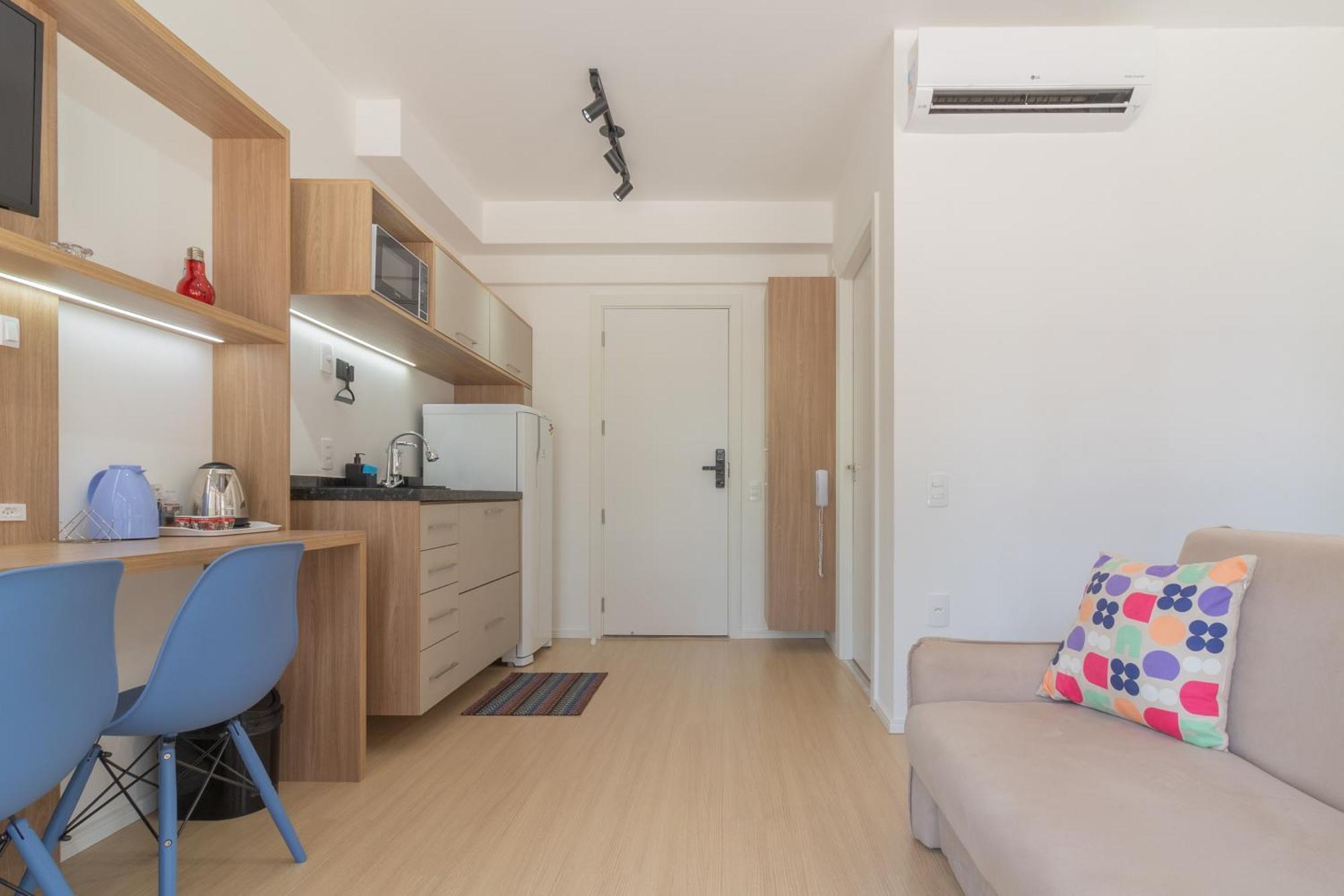 Completo A 3 Min Do Metro Madalena Apartment