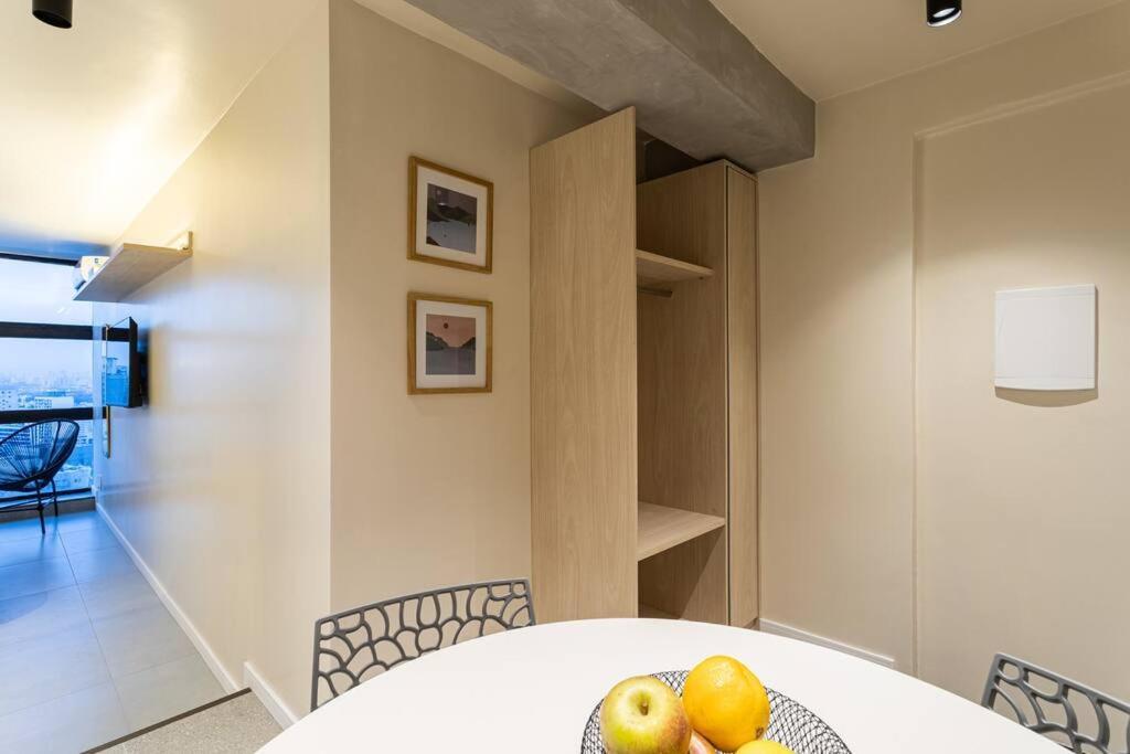 Apartment M3428 Vista Incrivel No Maior Predio De Sp Sao Paulo