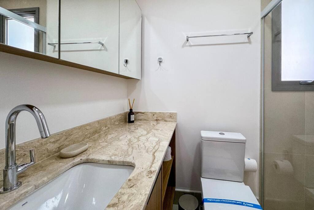 - Moema - Alto Padrao Apartamento