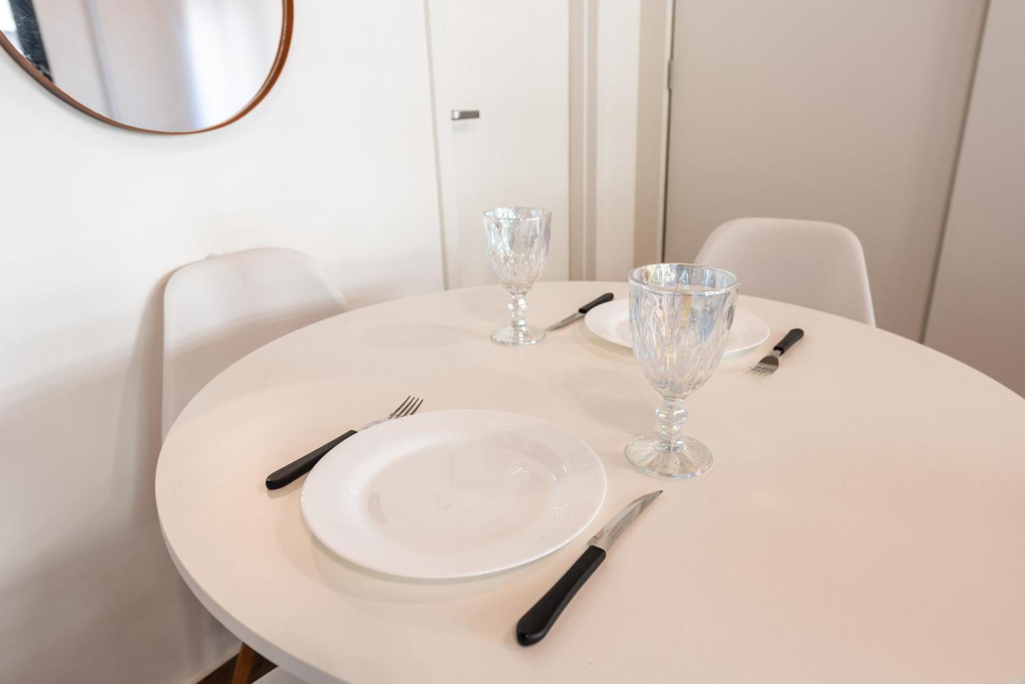 Apartamento 21 - Cozy New Studio, Movie Screen *