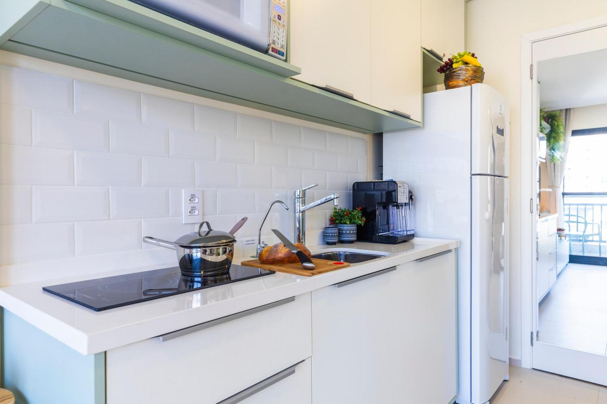 Apartamento Piscina, Ac, Pinheiros, Internet| Brazilian Corner