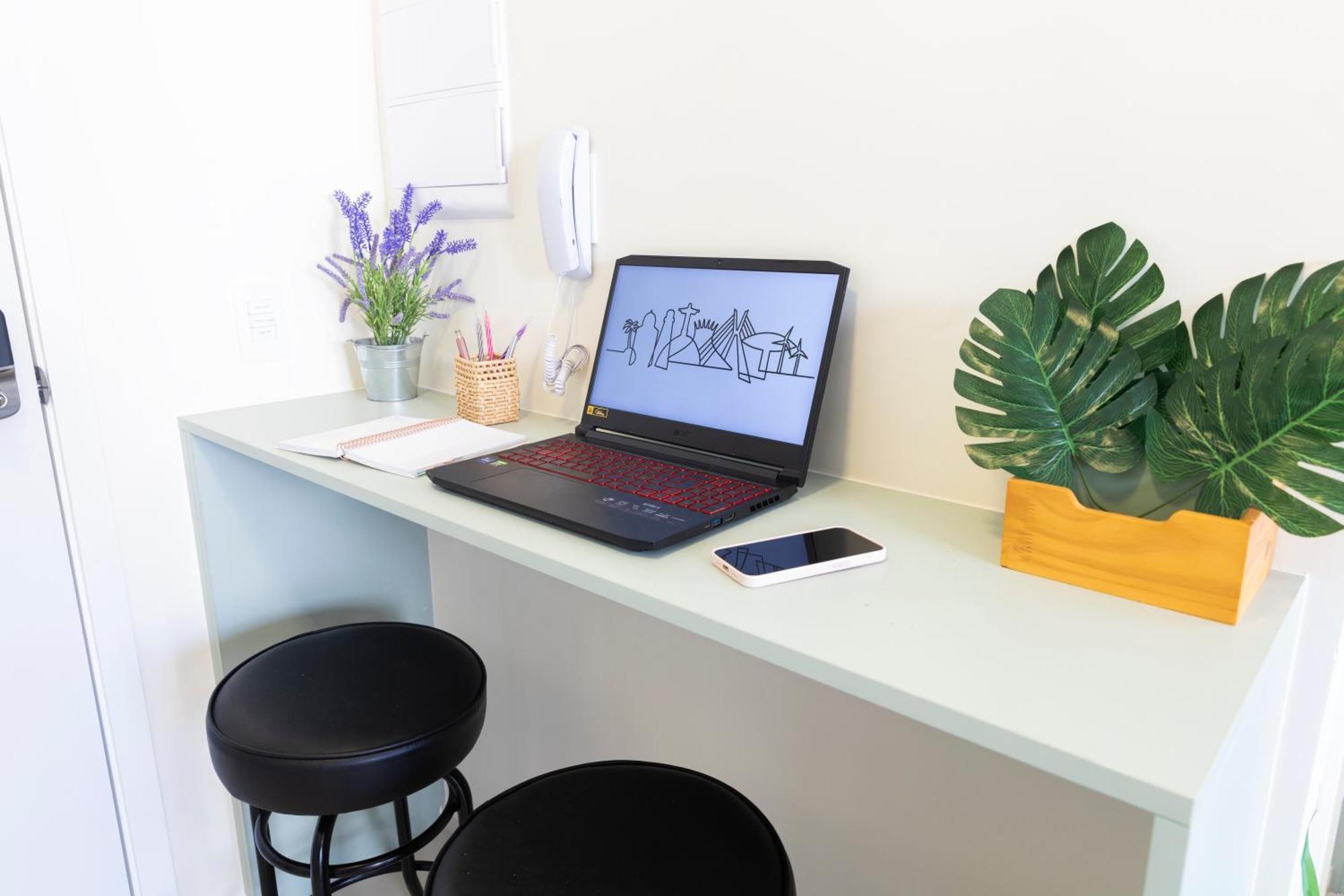 Apartamento Piscina, Ac, Pinheiros, Internet| Brazilian Corner