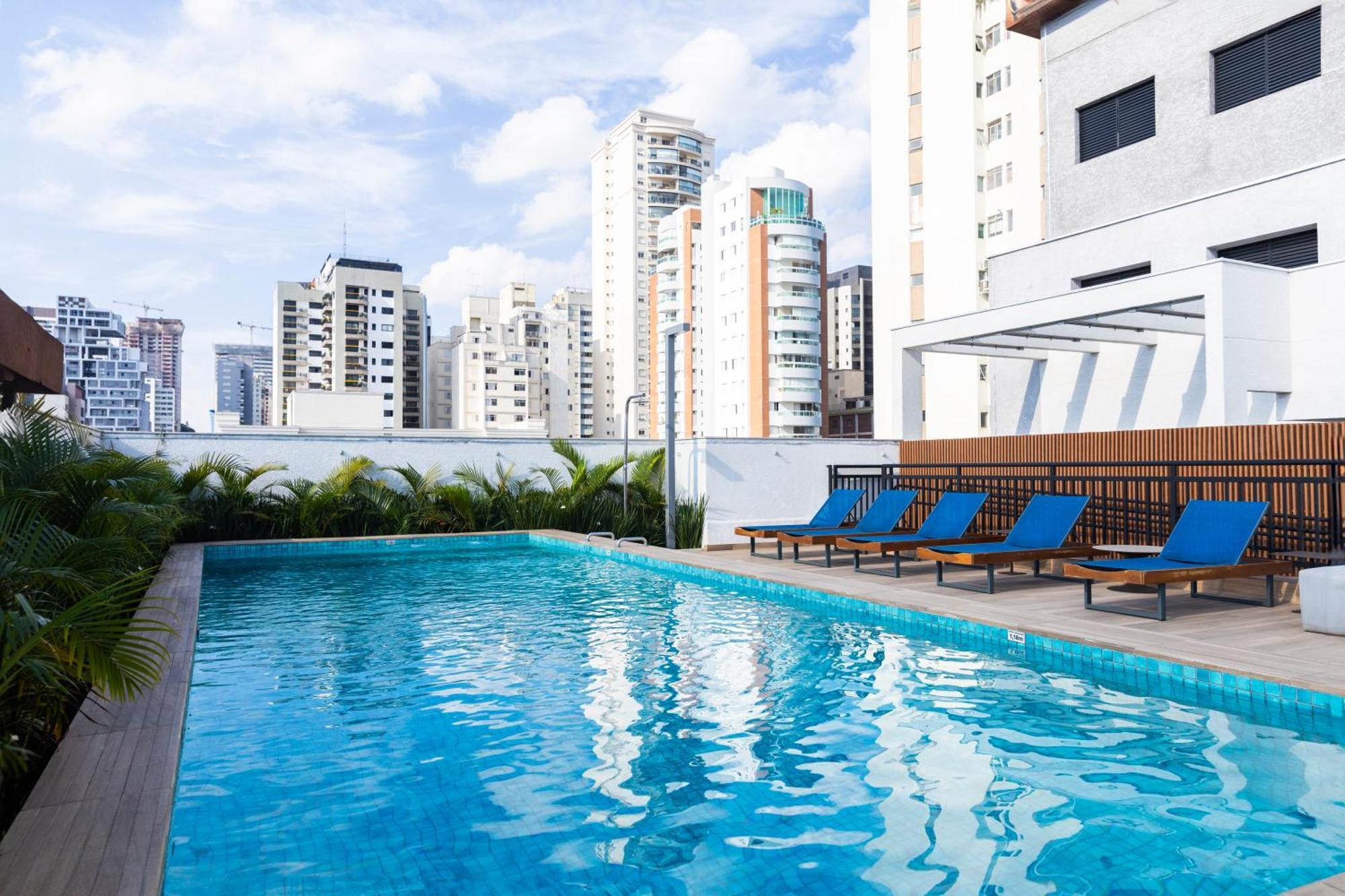 Piscina, Ac, Pinheiros, Internet| Brazilian Corner São Paulo