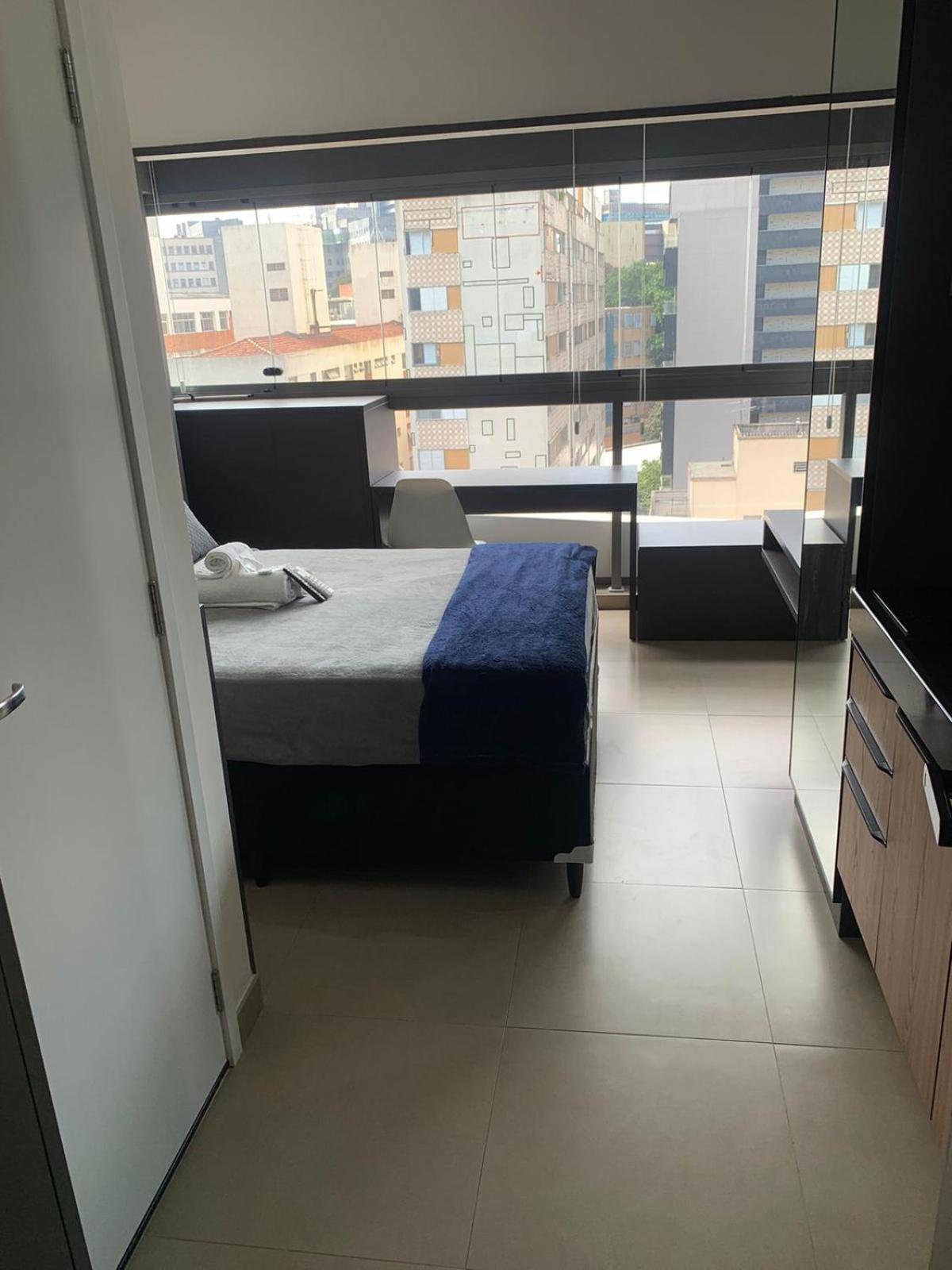 Rua Oscar Freire - Na Rua Luxuosa De Sp *