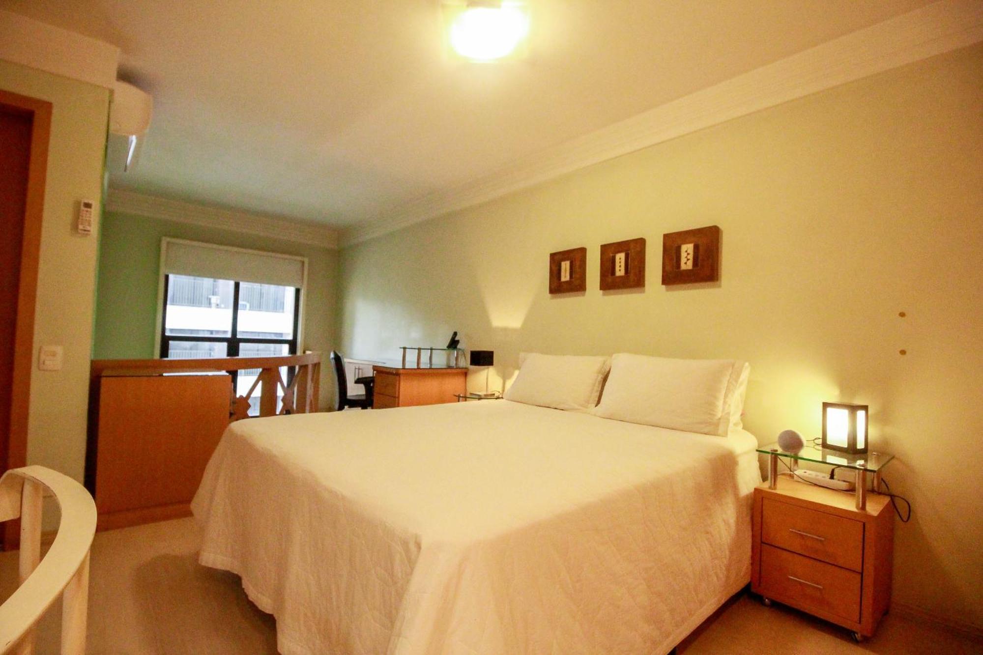 Duplex Place Vendome! Moema, 58m2, Amplo, Conforto, Luxo! Servicos, Estacionamento, Internet, Metro! Apartamento São Paulo