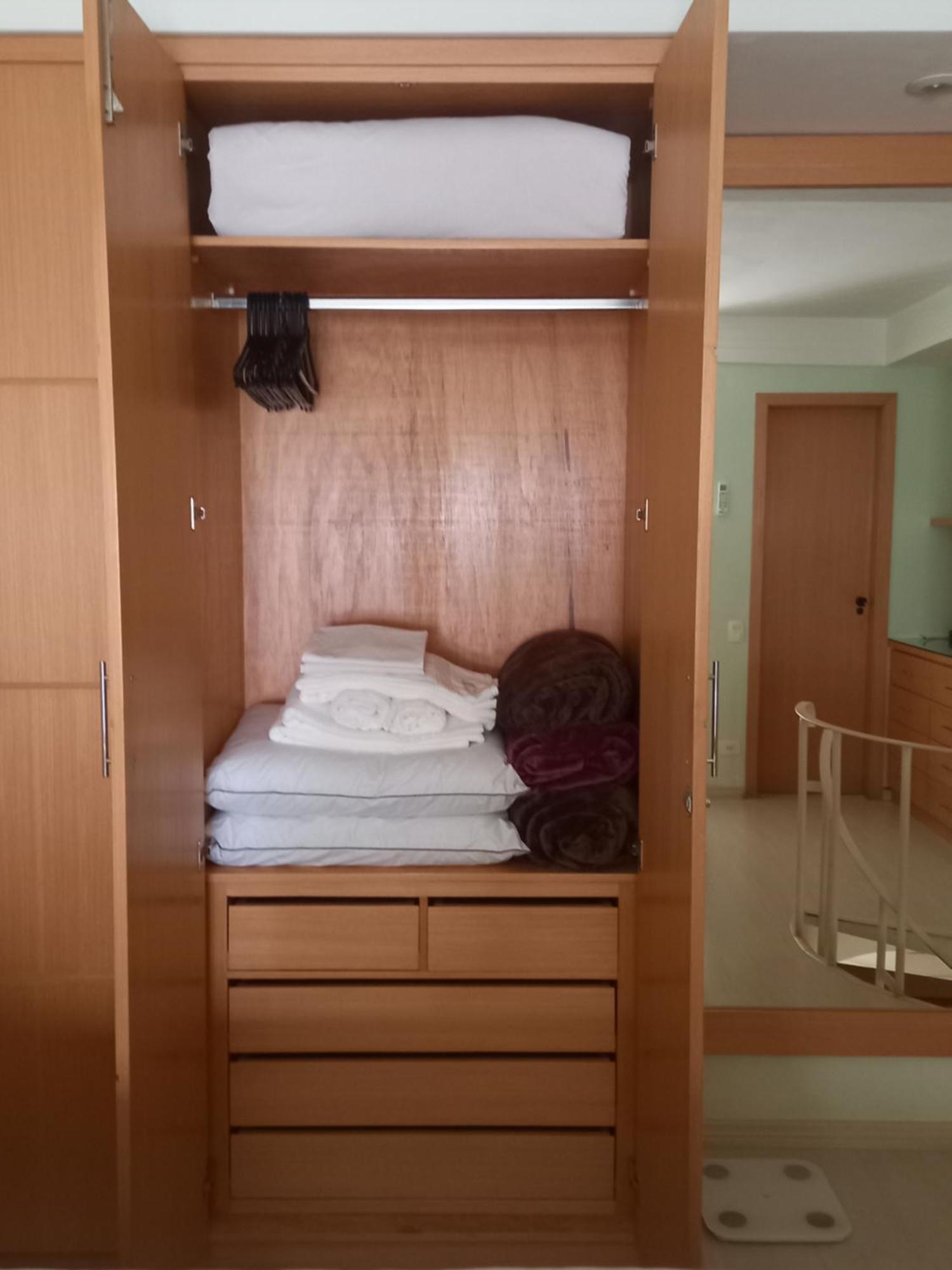 Duplex Place Vendome! Moema, 58m2, Amplo, Conforto, Luxo! Servicos, Estacionamento, Internet, Metro! São Paulo