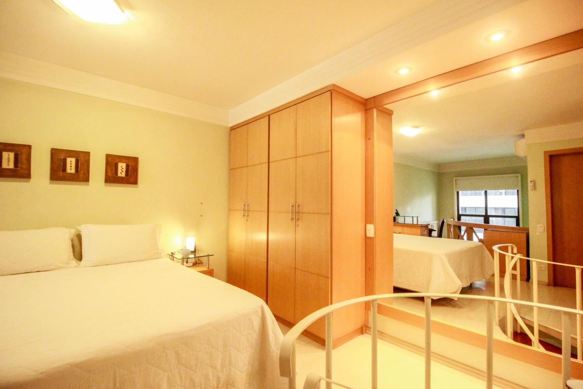 Duplex Place Vendome! Moema, 58m2, Amplo, Conforto, Luxo! Servicos, Estacionamento, Internet, Metro! * São Paulo