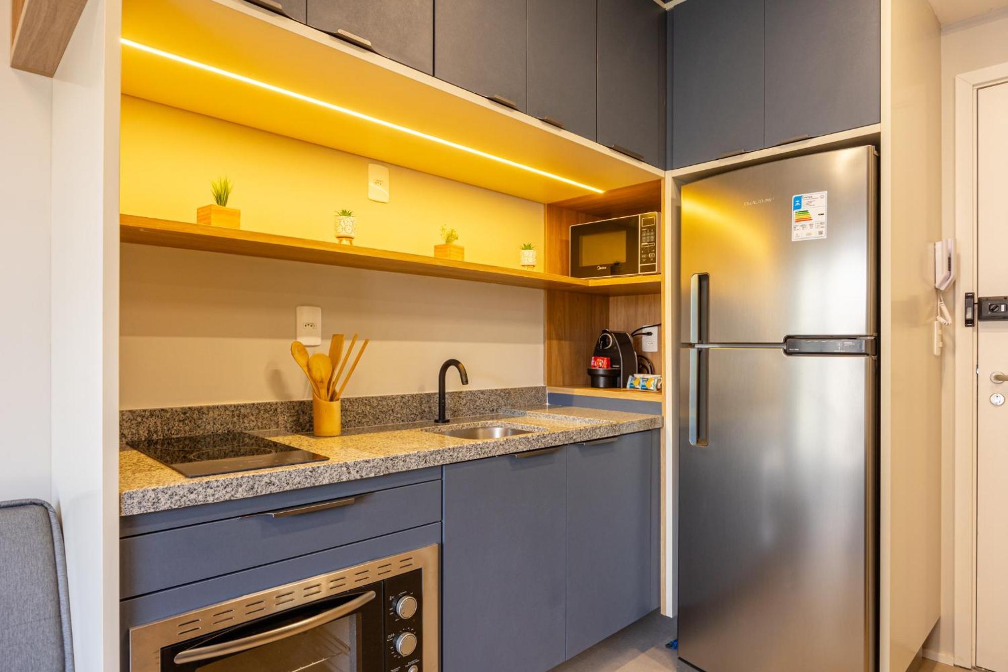Apartamento Easy Star - Belo Apto Com 1 E Varanda - Ii01i