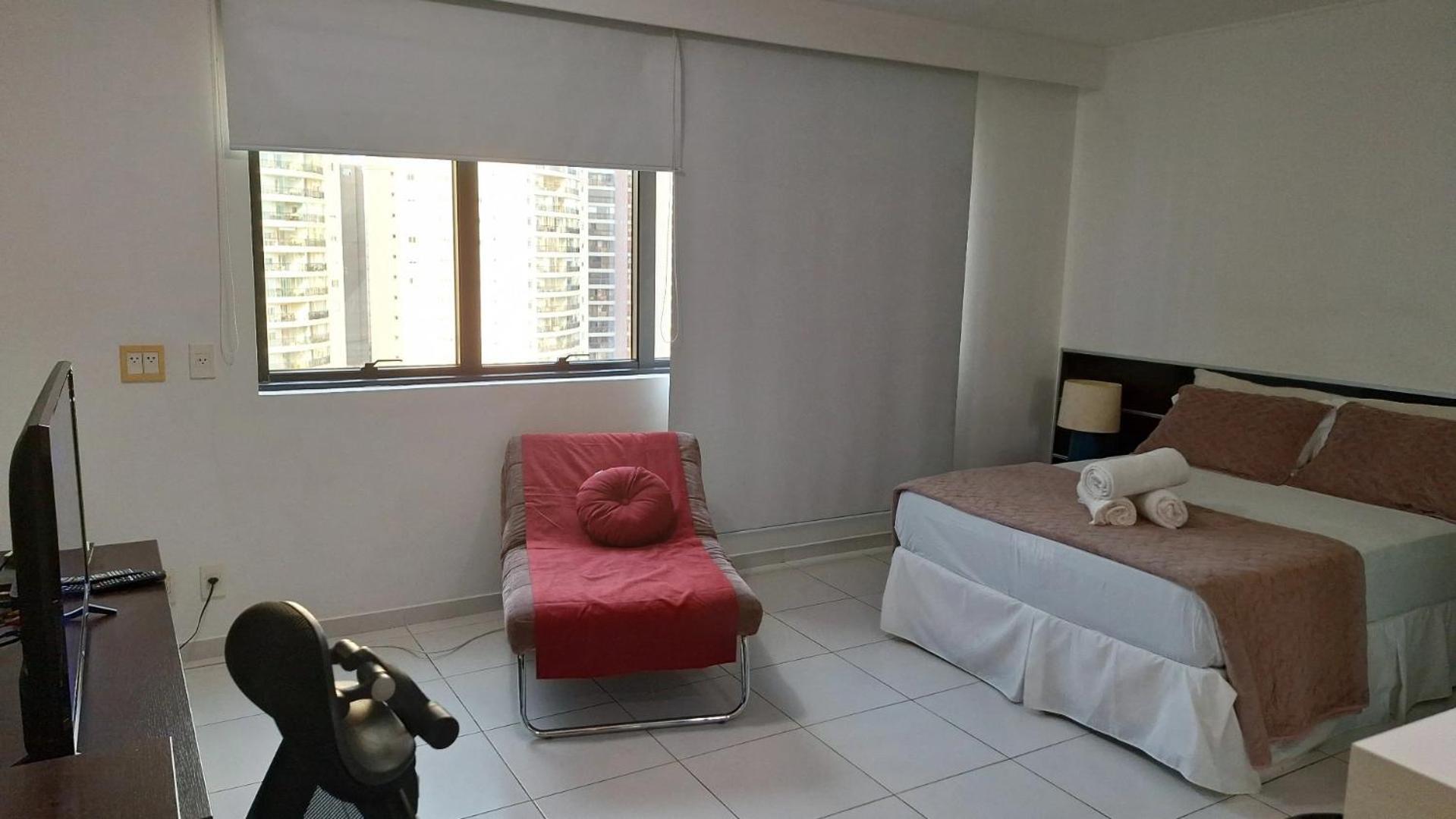 Apartamento Ibirapuera Excelente , Confortavel , Otima Localizacao