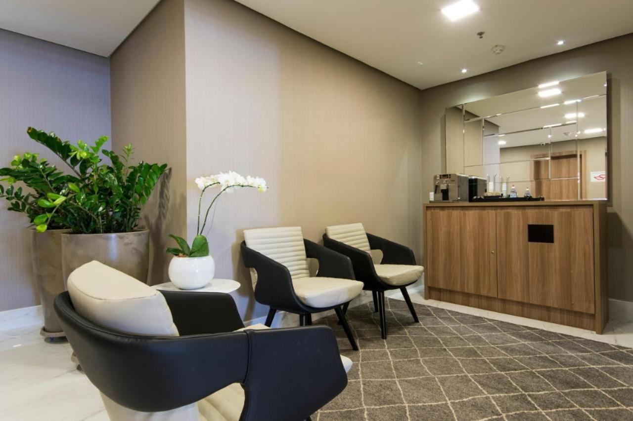 Flat No Bairro Jardins - Dentro Do Transamerica 21 Century Apartment *