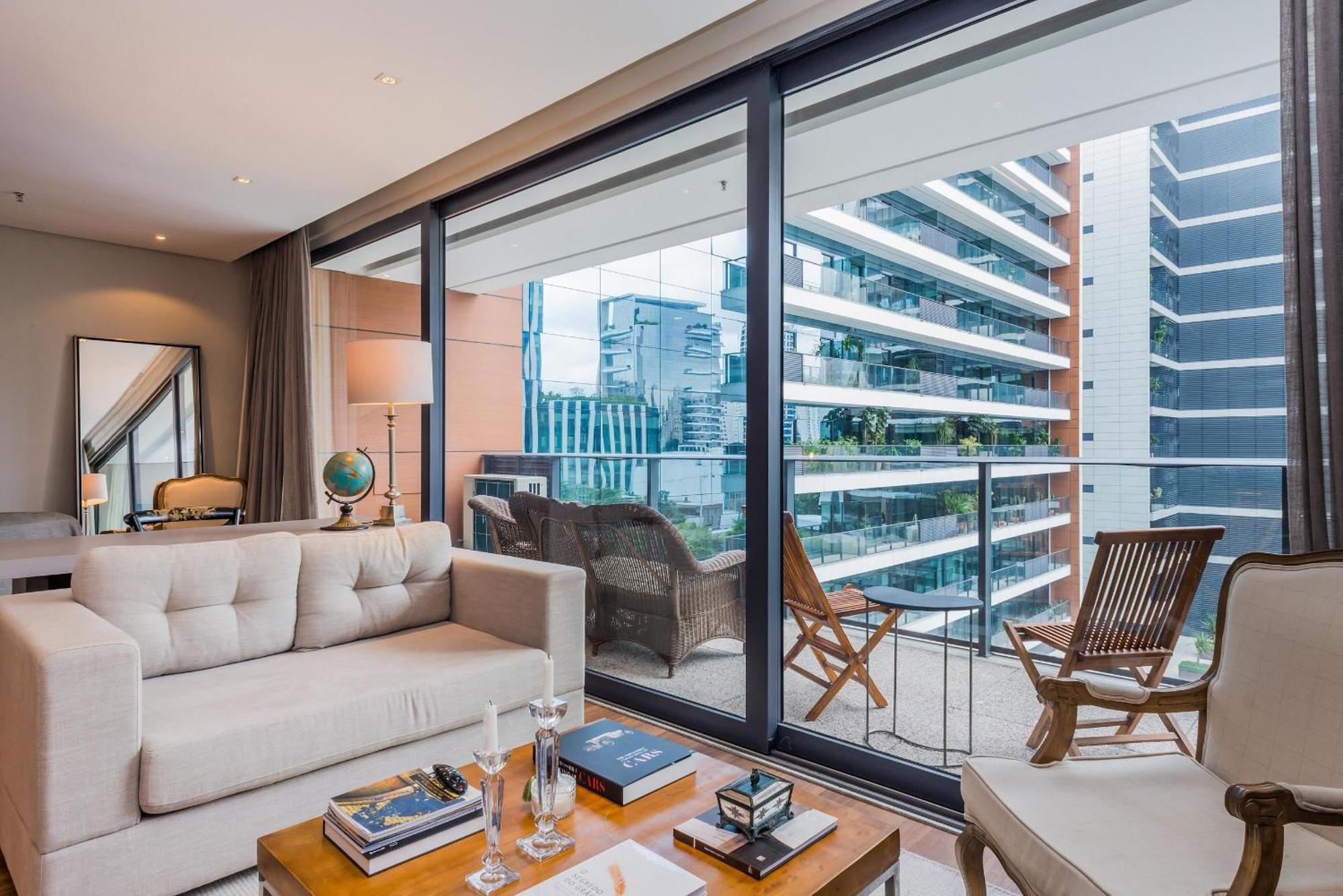 Fl Apartment *