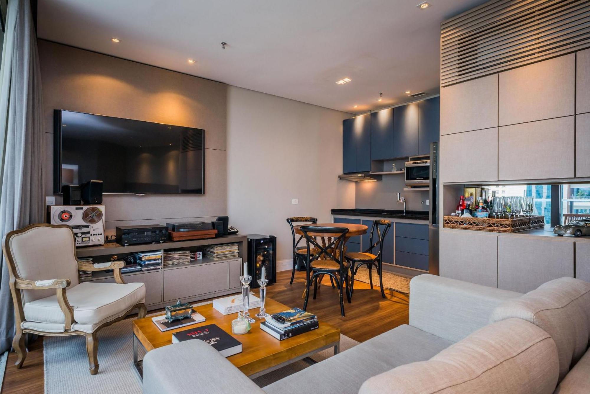 Apartment Fl *