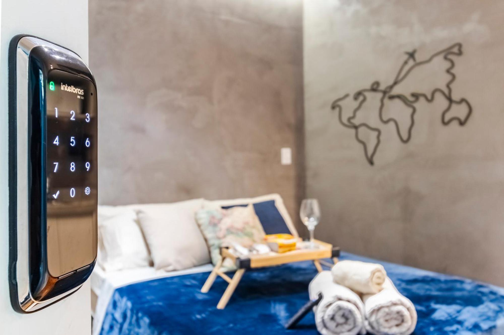 Domus Garden - Hostel, E Coliving Albergue
