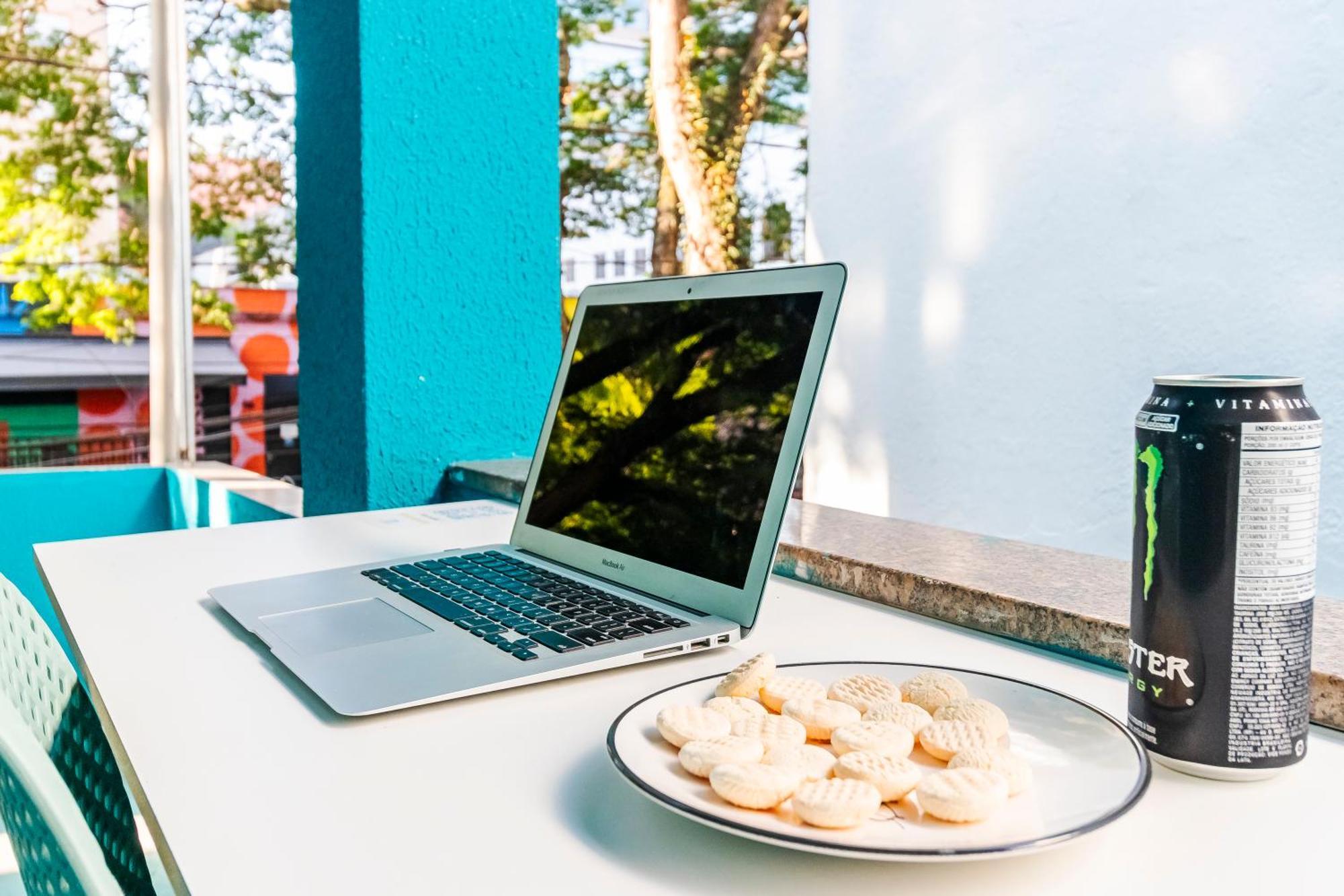Domus Garden - Hostel, E Coliving Albergue