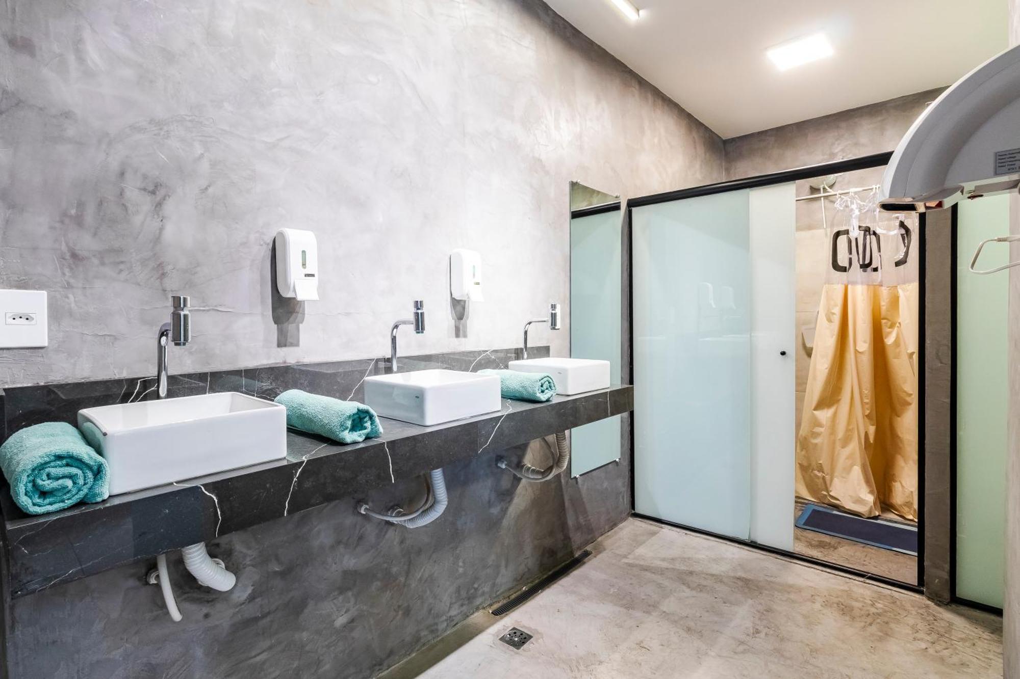 Domus Garden - Hostel, E Coliving Albergue *