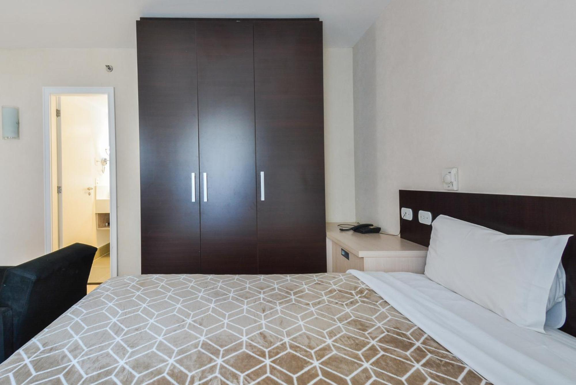Queen Berrini Flat Apartamento *