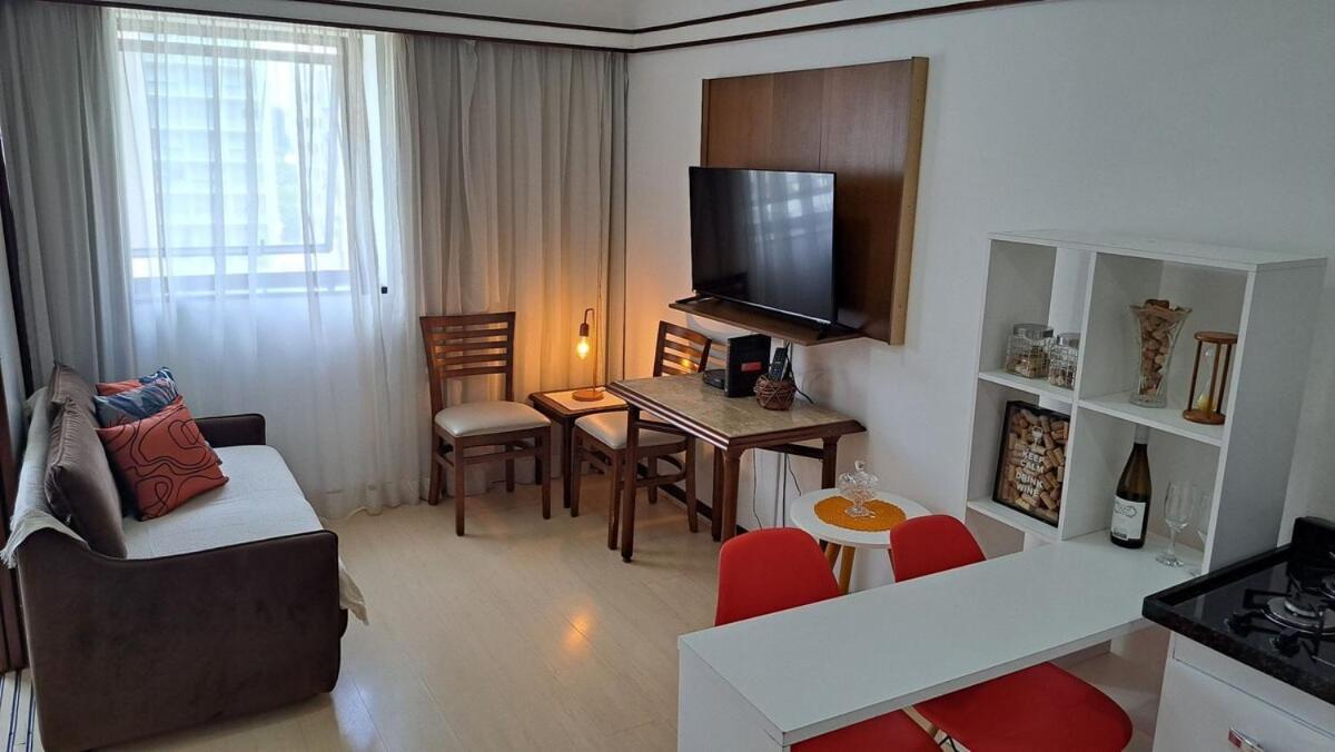 Flat 1710 - Apart 1710 •le Premier Jd. Paulista * Sao Paulo