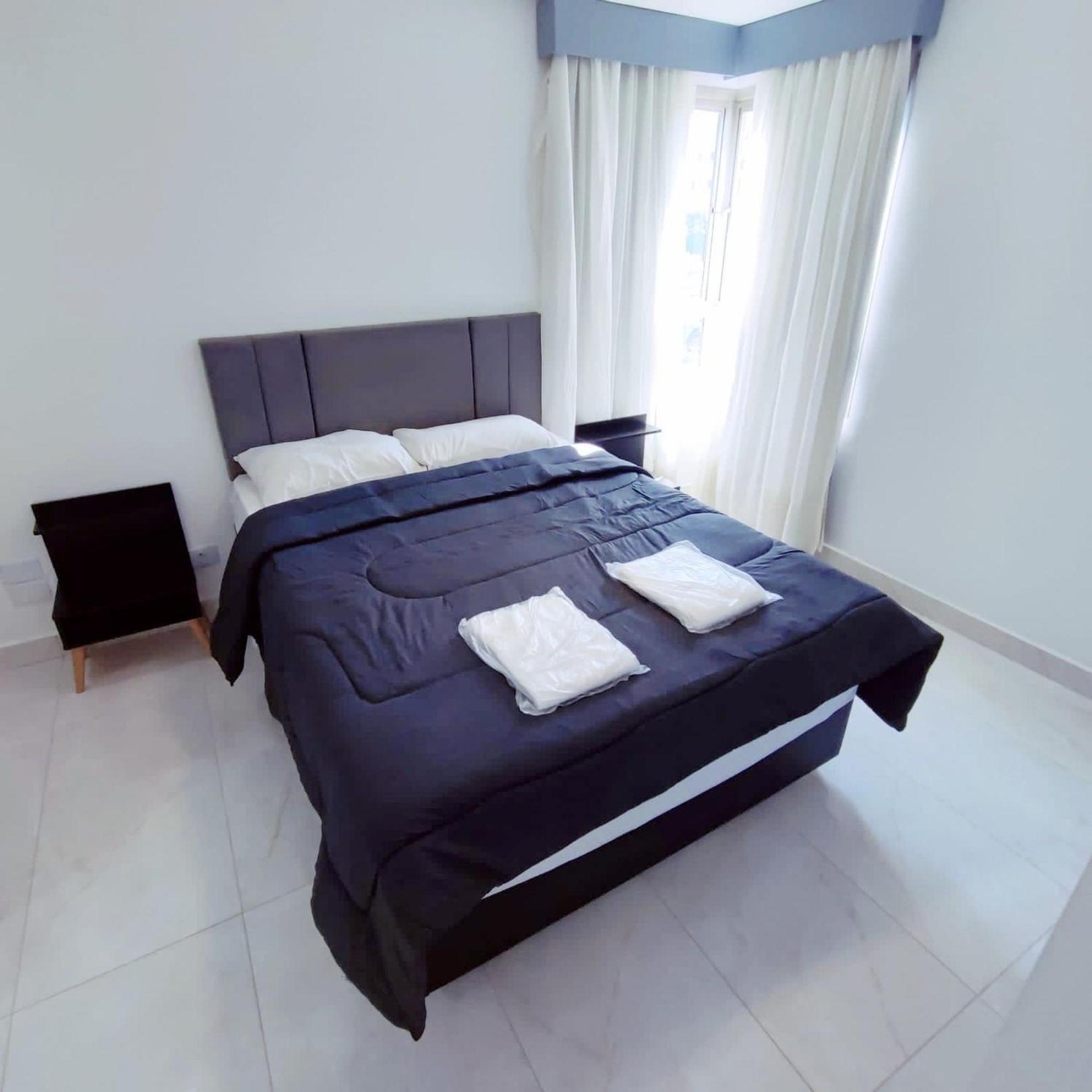 Flat Deslumbrante - Garagem, Hakka, Feirinha E Hospitais *