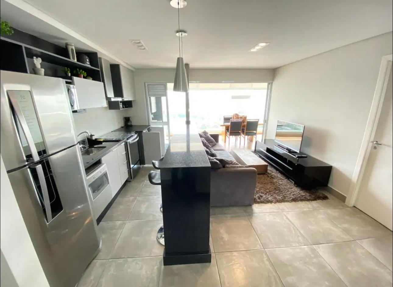 Confortavel, Ar Na Sala E Quarto, Garagem, 183 Apartment
