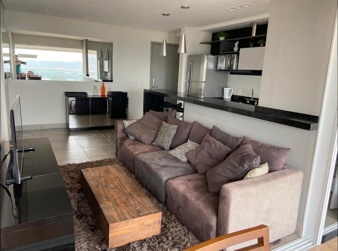 Confortavel, Ar Na Sala E Quarto, Garagem, 183 Apartment Sao Paulo