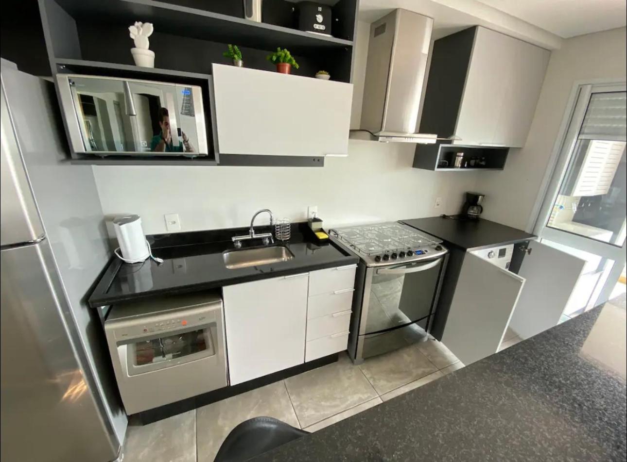 Confortavel, Ar Na Sala E Quarto, Garagem, 183 Sao Paulo