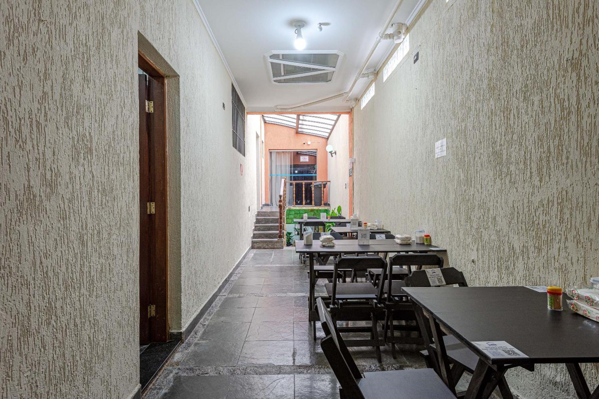 Acomodação com café da manhã  Hostheo Liberdade São Paulo