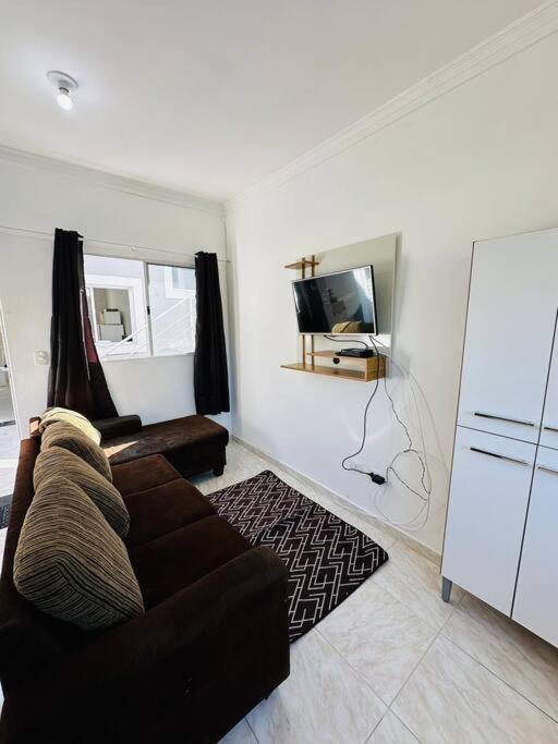 Apto Mobiliado Sp - Horto 01 - 28 Apartamento *