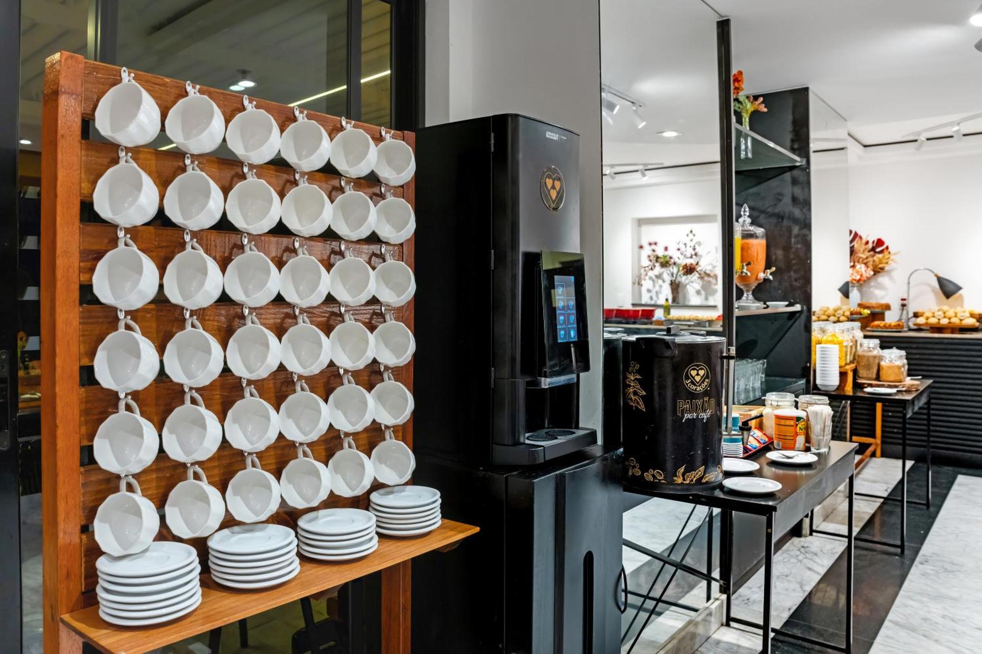 Hotel Slaviero Ibirapuera 4*