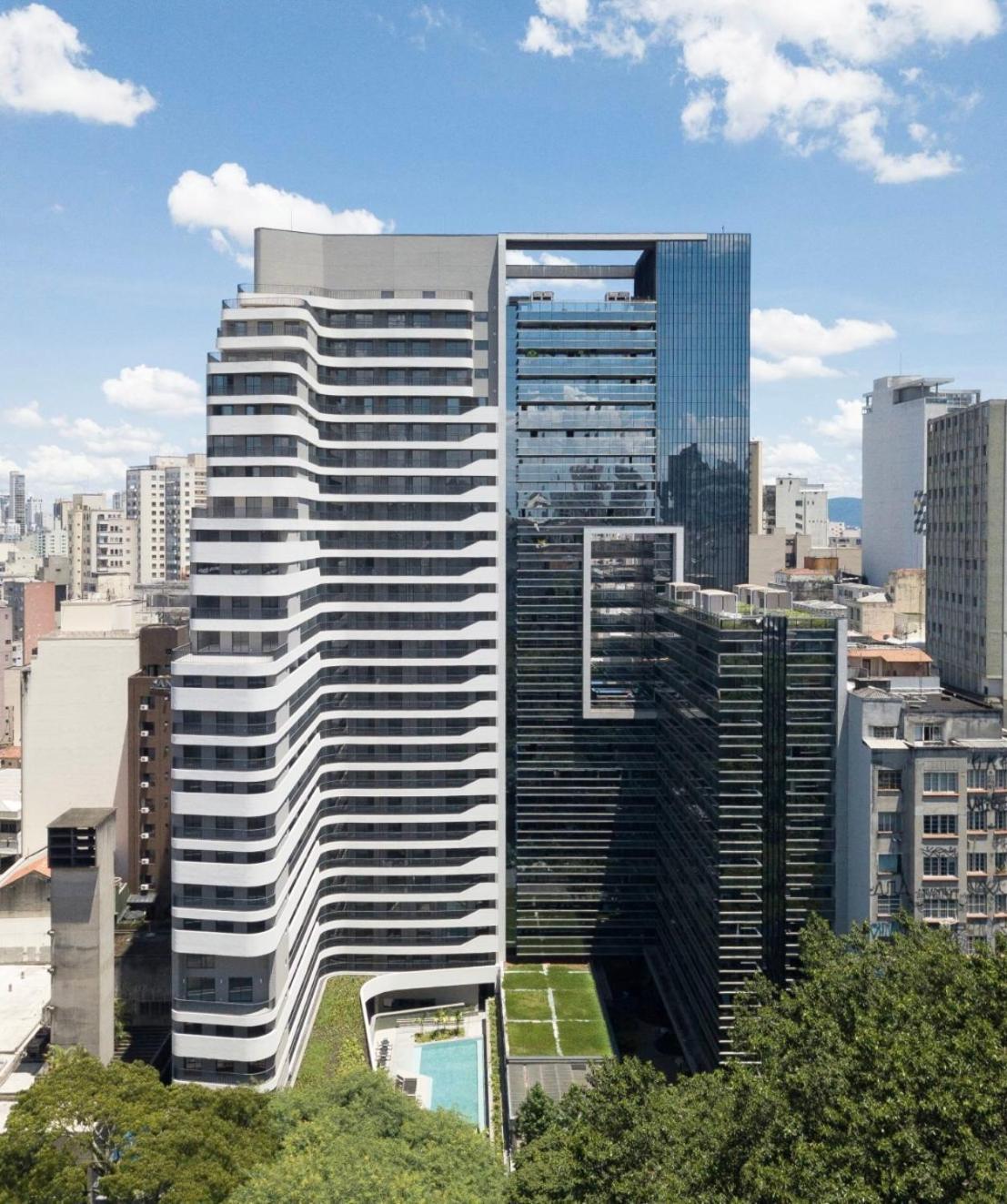 Setin Downtown Com Piscina E Vista Skyline Sao Paulo
