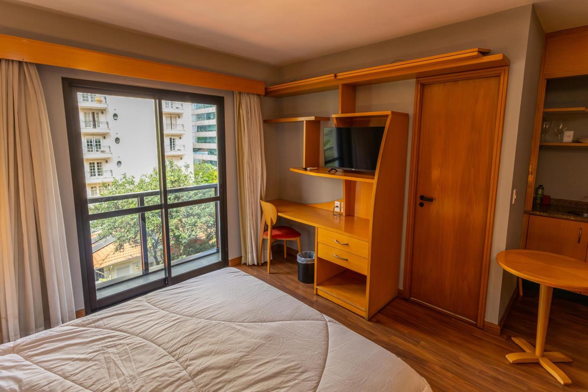 Flat Com Varanda Jardim Paulista Apartment *