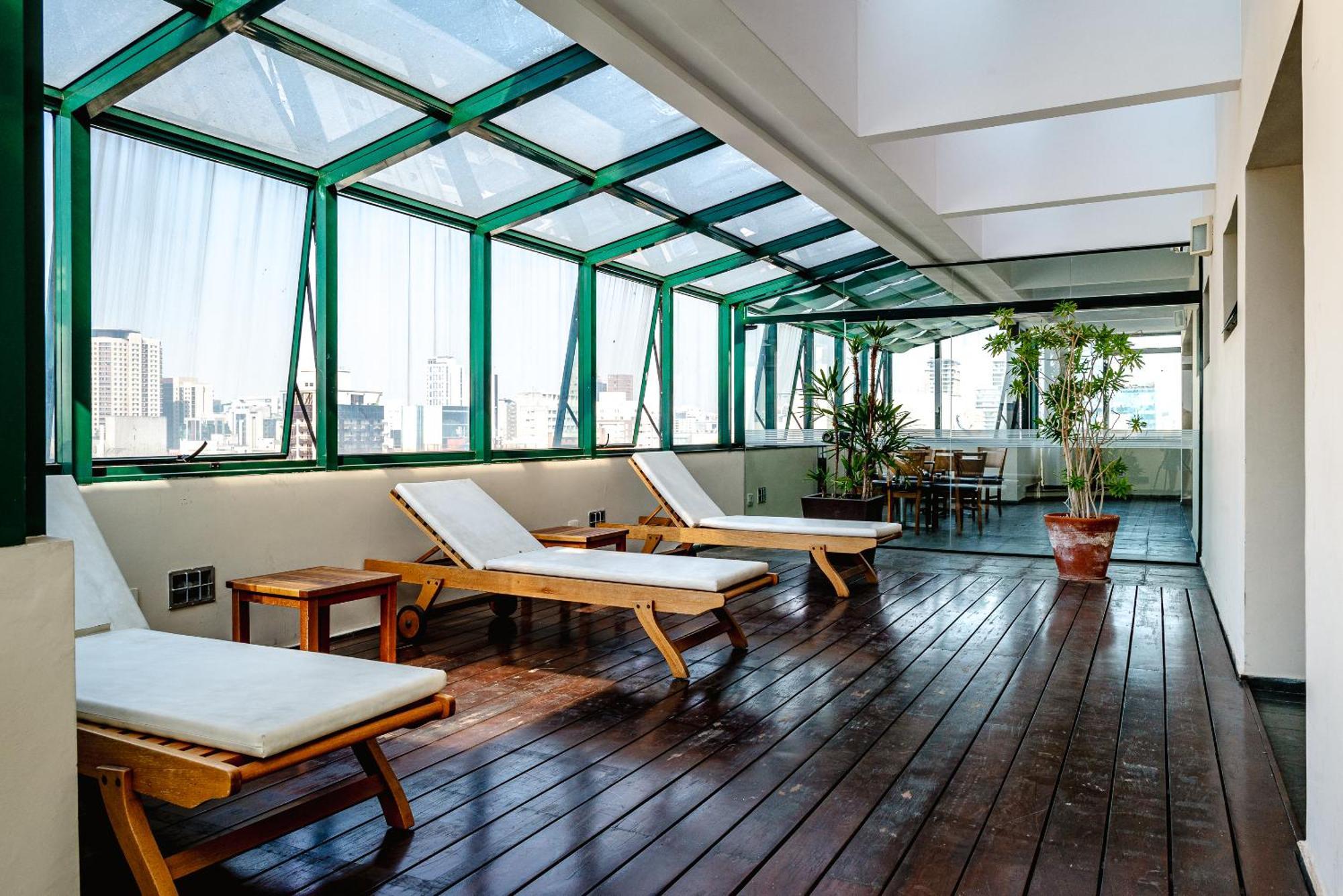 Piscina, Ac, Vaga No Itaim Bibi | Brazilian Corner Apartment *
