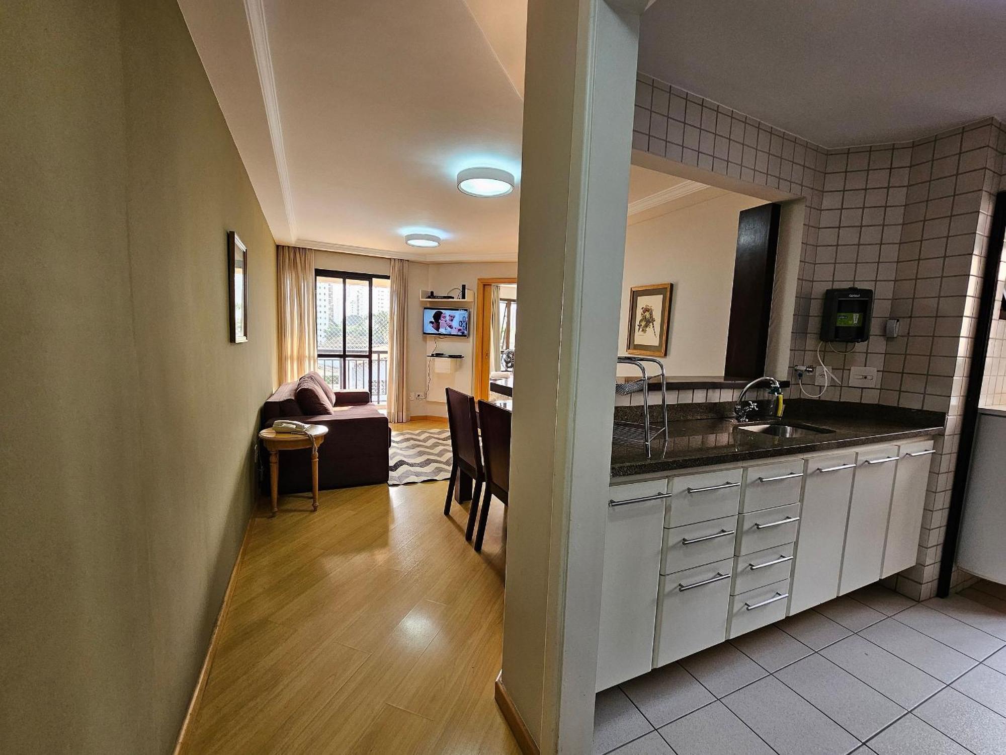 Apart/hotel C/2 Quartos E Dois Banheiro Moema Sp