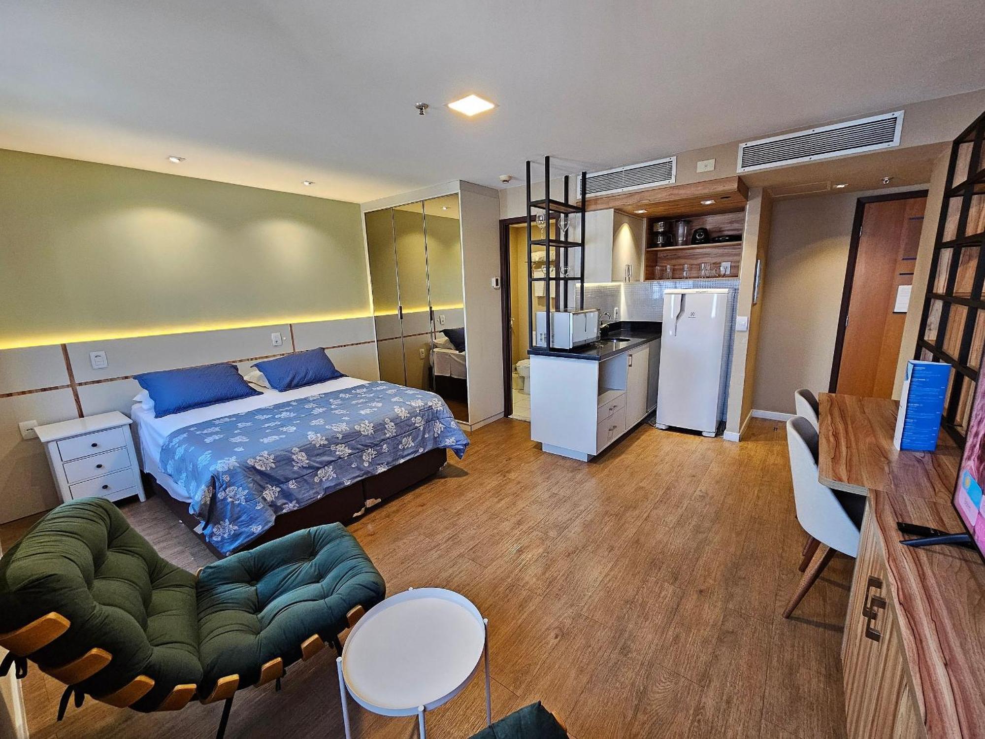 Hotel Flat Dois Quartos Av Ibirapuera 2927 *