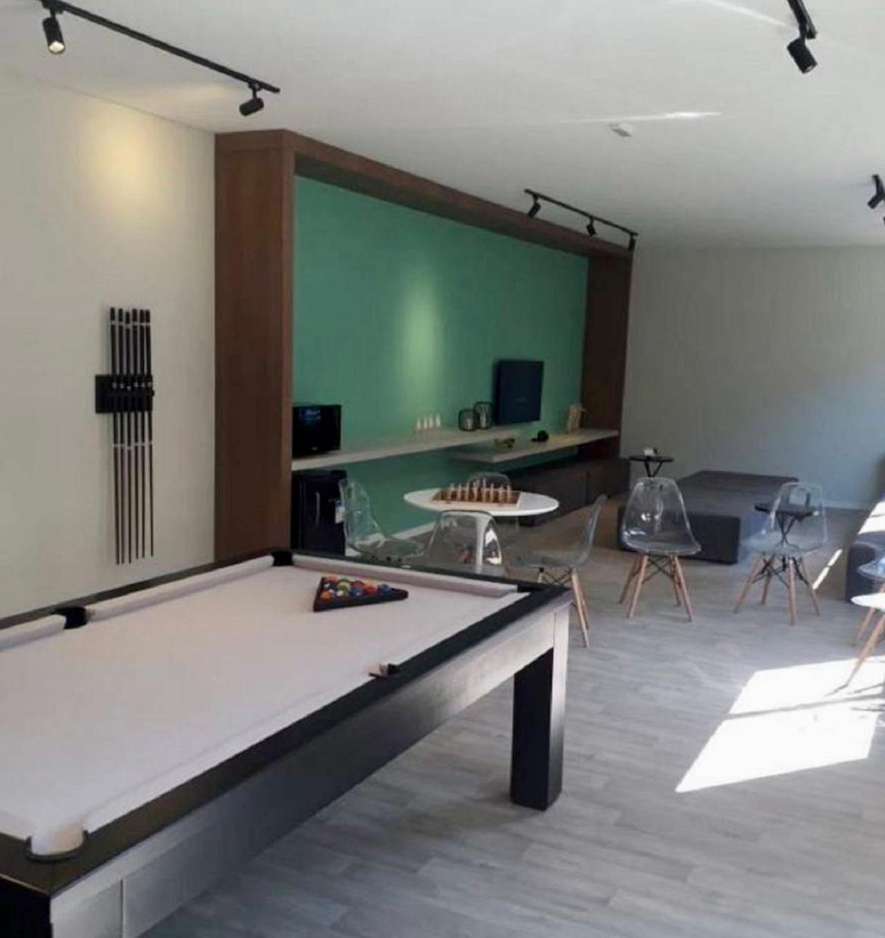 Apartamento Veneza Prox Metro Bras, Feirinha Madrugada, 25 Marco, Templo Salomao *