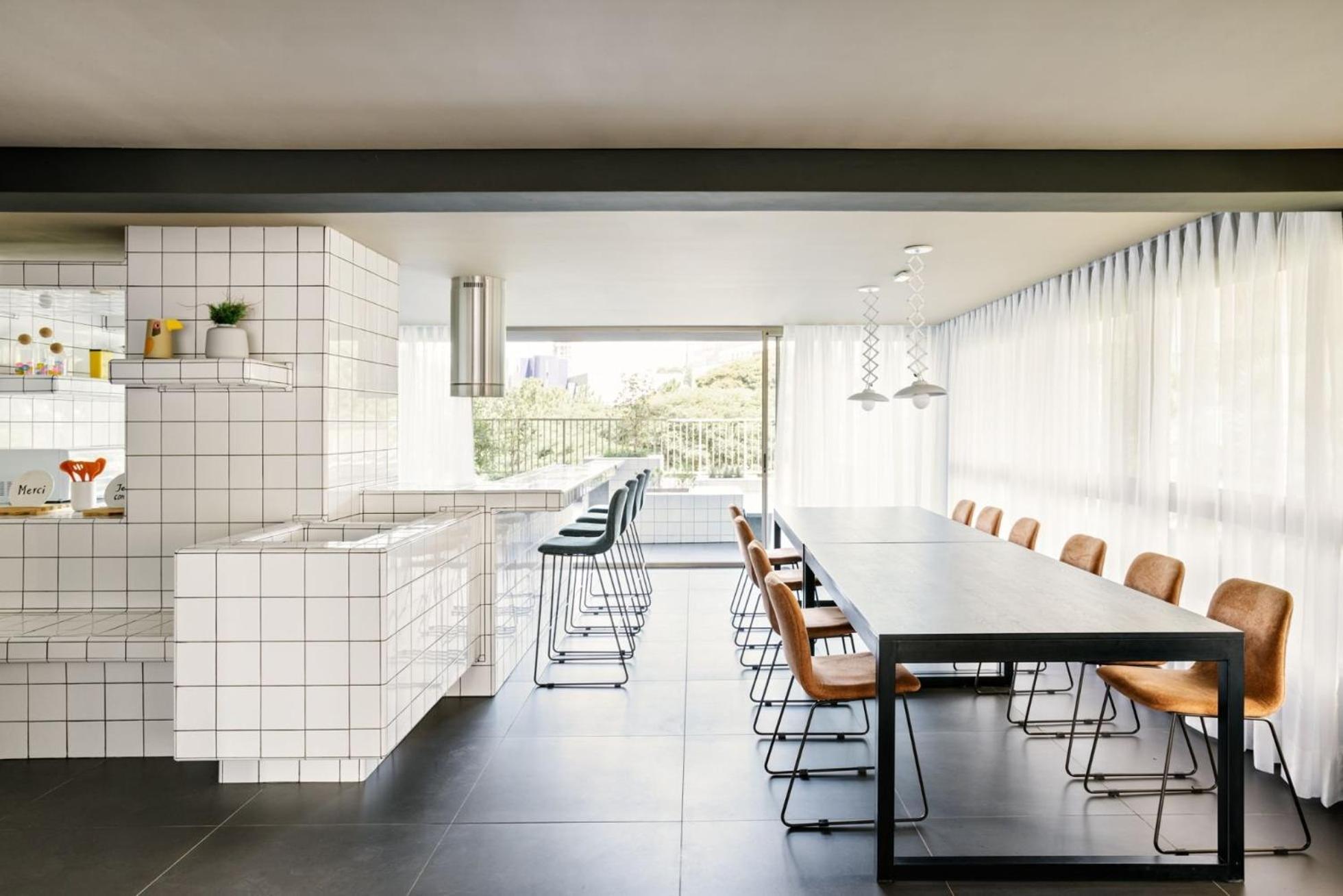Bexp Spaces | On Melo Alves - Jardins Apartment