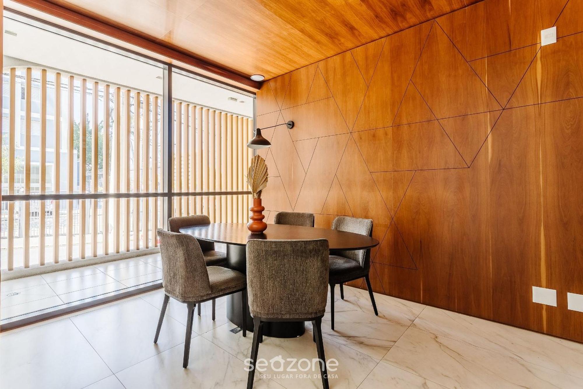 Apartamento Em Predio C/ Piscina 150m Do Metro Bss0703